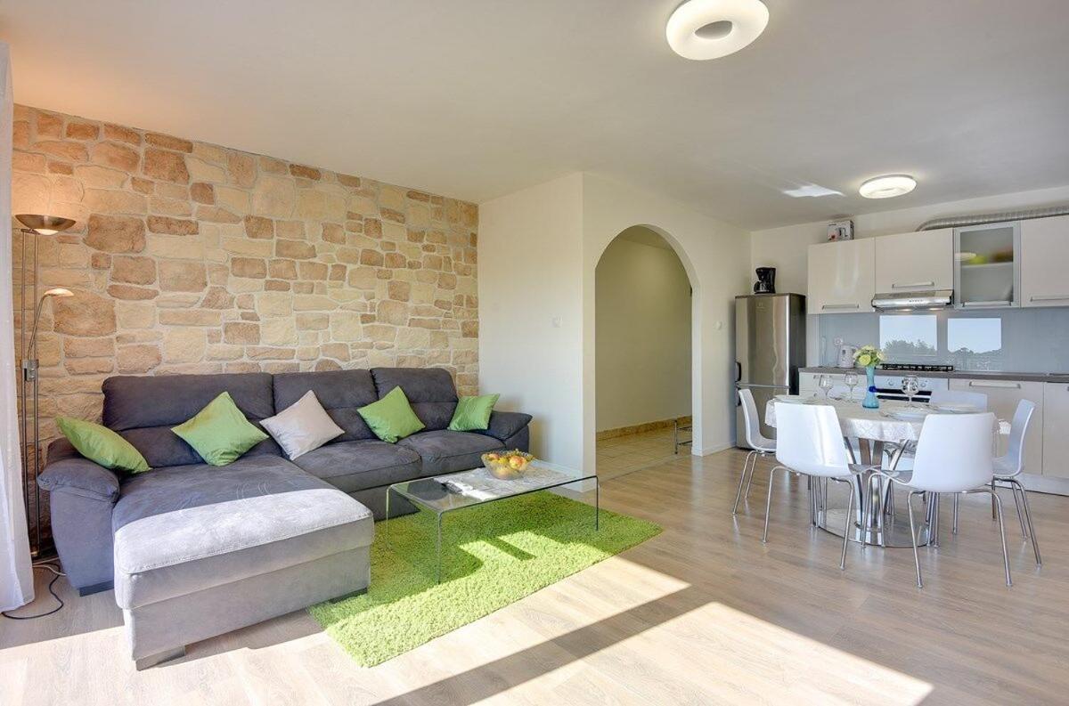 Apartment Zajec Premantura Eksteriør billede