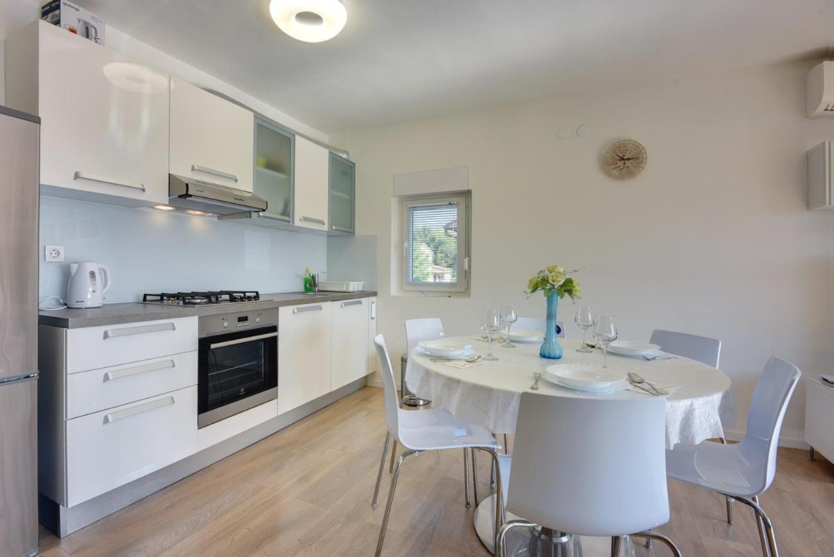 Apartment Zajec Premantura Eksteriør billede