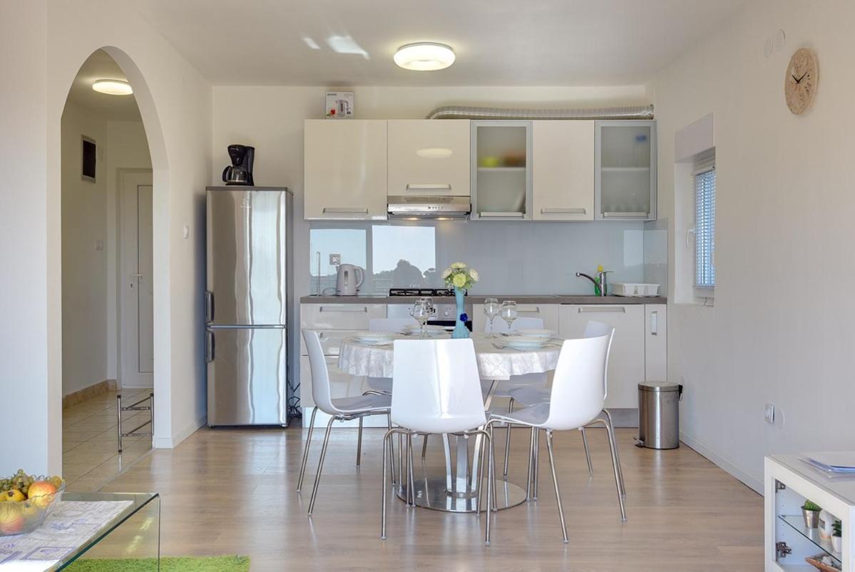 Apartment Zajec Premantura Eksteriør billede