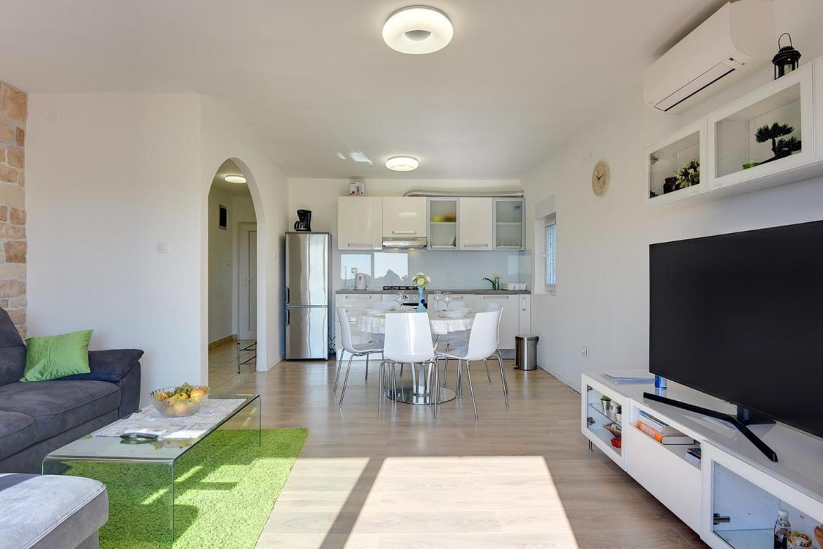 Apartment Zajec Premantura Eksteriør billede